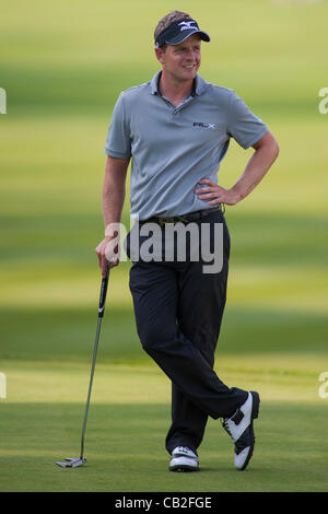 24.05.2012 Wentworth, England. Luke DONALD (ENG) competing in the first round of the European Tour BMW PGA Championship played at Wentworth Golf Course Mandatory credit Mitchell Gunn. Stock Photo