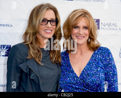 May 24, 2012 - West Hollywood, CA, USA -  Felicity Huffman and Carol Leifer arrive for the NARAL Pro-Choice America's 2012 Los Angeles Power of Choice Reception at the Standard Hotel. Stock Photo