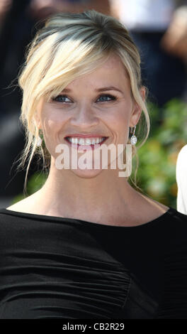 REESE WITHERSPOON MUD PHOTOCALL CANNES FILM FESTIVAL 2012 PALAIS DES FESTIVAL CANNES FRANCE 26 May 2012 Stock Photo