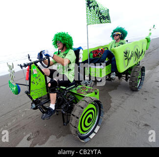 May 26, 2012 - Arcata, CA, USA - Crew members from 