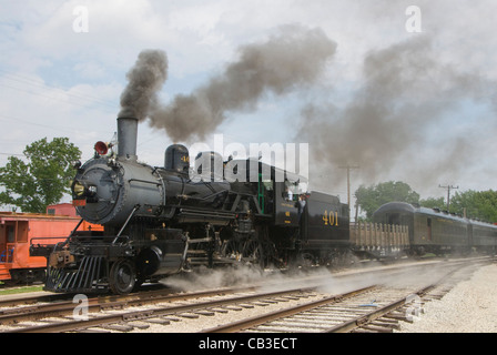 Southern 2-8-0 Steam locomotive number 401, built in December 1907, at ...