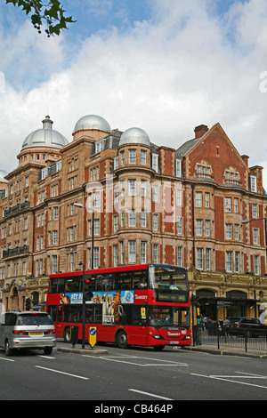 London, Bayswater Road and Hilton Hyde Park Hotel Stock Photo