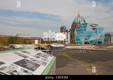open-air exhibition, freedom and unification memorial Schlossplatz Berlin Germany Europe