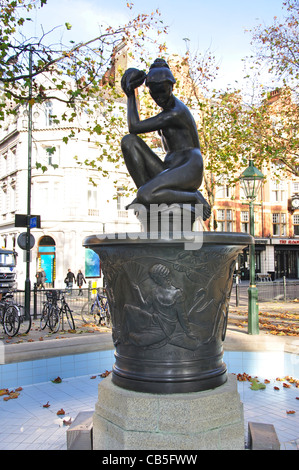 The 'Venus Fountain' in Sloane Square, Chelsea, Royal Borough of Kensington and Chelsea, London, England, United Kingdom Stock Photo