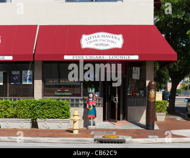 cigar lounge calle ocho havana 8th sw miami street little florida usa alamy similar