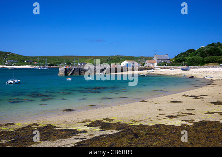 Sandy beach at New Grimsby, island of Tresco, Isles of Scilly, Cornwall, England, UK, GB, Great Britain, British Isles, Europe