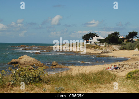 The sandy beach of Plage de Luzéronde at L'Herbaudière on the French Atlantic islqnd Île de Noirmoutier in Vendée Stock Photo