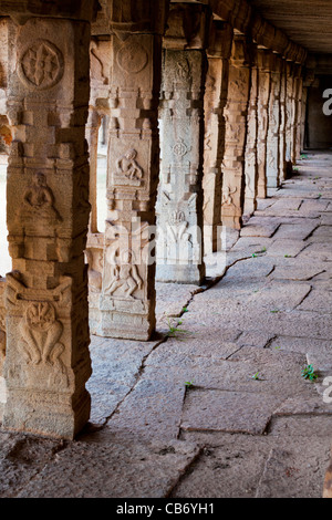hampi ruins sculpture carved architecture column Stock Photo