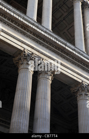 St Paul's Cathedral architectural detail of facade columns, City of London, UK Stock Photo