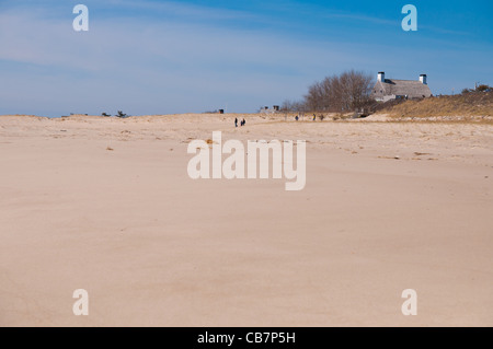 Sand dunes of lighthouse beach In low season in Chatham, Cape Cod Stock Photo
