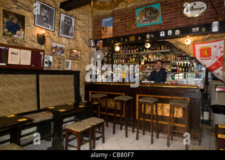 Valletta: 'The Pub' [where Oliver Reed died whilst filming 'The Gladiator'] Stock Photo