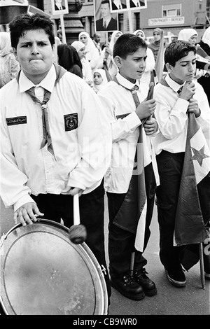 Pro-Syrian demonstrators during the state visit of President of Syria Baschar al-Assad in Berlin 2001, Berlin, Germany, Europe Stock Photo