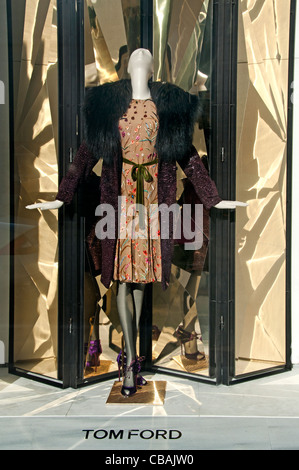 Tom Ford Rodeo Drive Store Beverly Hills, California: TOM FORD fashion store on Rodeo Drive ...