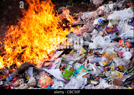 Burning household waste in the indian countryside