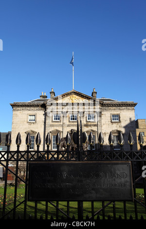 Dundas House, the headquarters of the Royal Bank of Scotland, on St Andrew Square in Edinburgh, Scotland. Stock Photo