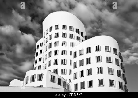 Frank gehry Black and White Stock Photos & Images - Alamy