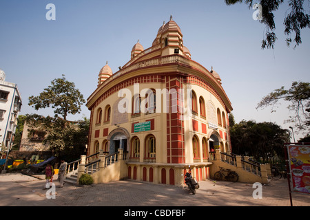 India, West Bengal, Kolkata, Dakshineswar Railway Station, unique architecture modelled on nearby Kali Temple Stock Photo