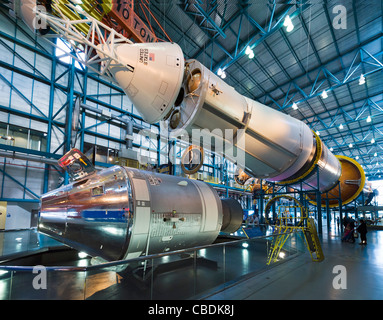 Saturn V rocket from Apollo moon program with the Command Service Module below, Saturn V complex, Kennedy Space Center, Florida Stock Photo