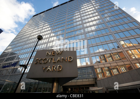 former metropolitan police headquarters 8-10 broadway  New Scotland Yard London England Uk United Kingdom
