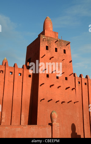 Sudanese Mosque or Missiri Mosque (1930), Frejus - based on the Great Mosque of Djenné in Mali Stock Photo