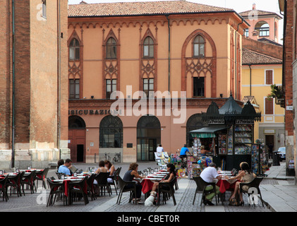 Italy, Lombardy, Cremona, Piazza del Comune, cafe, people, Stock Photo