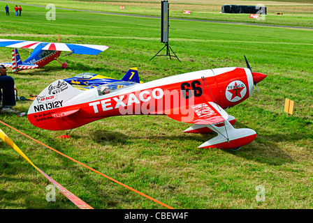 Gee bee r3 special hi res stock photography and images Alamy