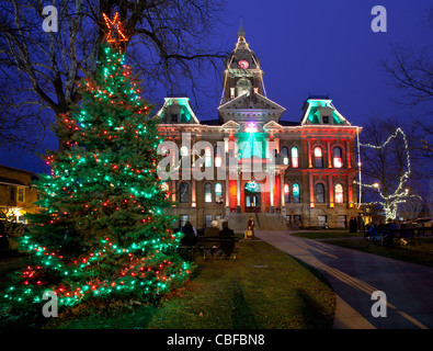 CAMBRIDGE, OHIO - NOVEMBER 24: Christmas lighting on the old Court House building in Cambridge Ohio on November 24, 2011. This annual event uses Dickens characters on the main street. Stock Photo