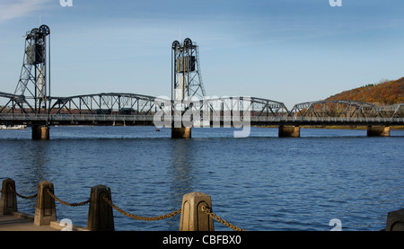 Stillwater Lift Bridge Wooden Coaster – Minnesota Awesome