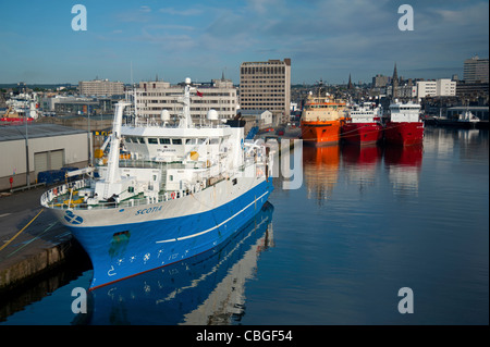 Scotia Fish ReserchVessel and Oil Support Ships docked at Aberdeen Harbour, Grampian Region. Scotland. UK. SCO 7790. Stock Photo