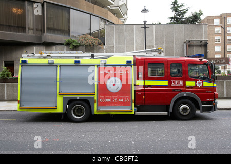 london fire brigade dpl dual purpose ladder vehicle england uk united kingdom Stock Photo