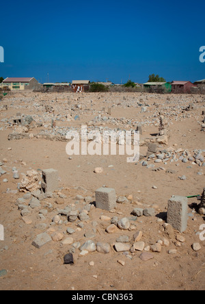 Muslim Graves Pile Of White Stones In Berbera Area Somaliland Stock Photo