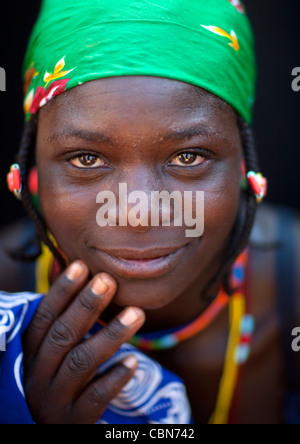Portrait of a Mudimba tribe woman wearing a bra, Cunene Province, Cahama,  Angola Stock Photo - Alamy