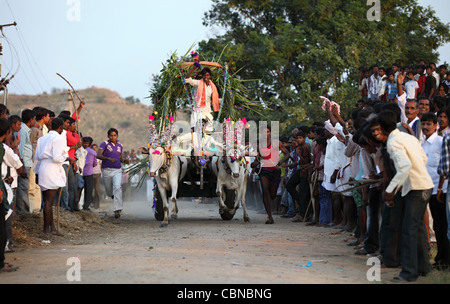 Bullock cart race and crowd Anantapur district Andhra Pradesh South India Stock Photo