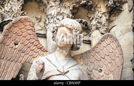 Smiling Angel Statue - Notre Dame de Reims Cathedral, Reims, France Stock Photo