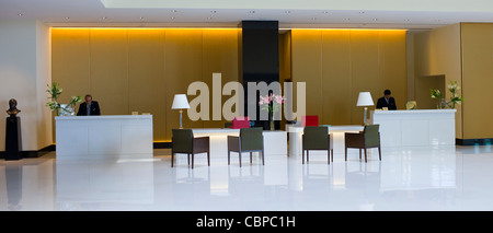 Lobby and Reception area in the 5-star Oberoi Mumbai Hotel at Nariman Point, Mumbai, formerly Bombay, Maharashtra, India Stock Photo