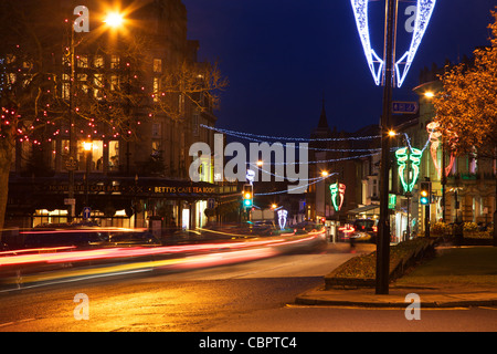 Bettys and Parliament Street at Dusk Harrogate North Yorkshire E Stock Photo