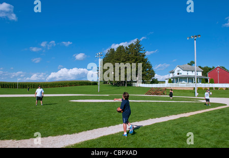 Field of dreams movie set hi-res stock photography and images - Alamy