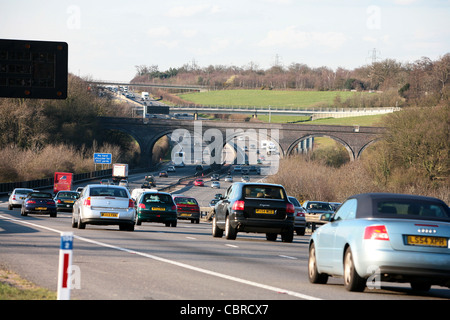 Traffic on the M25 at Gerrards Cross Stock Photo