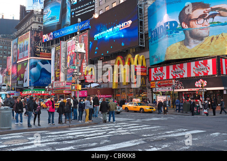 McDonalds, Times square Broadway, New York city USA Stock Photo - Alamy