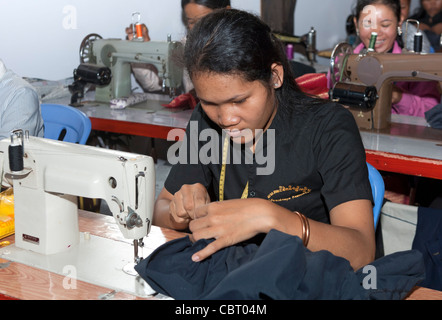 Young women at the Life & Hope Sewing School in Siem Reap, a community  project teaching disadvantaged women small business skills, Cambodia Stock  Photo - Alamy