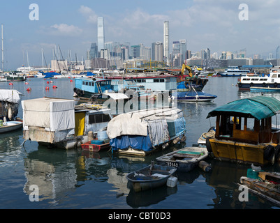 dh  CAUSEWAY BAY HONG KONG Junks in Causeway Bay Typhoon shelter anchorage Stock Photo