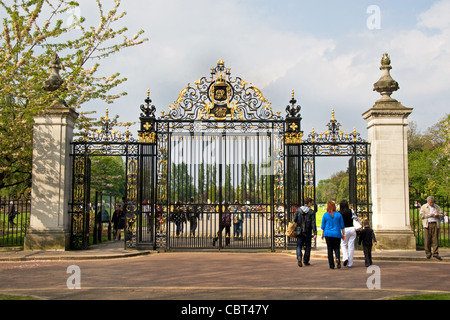 Jubilee Gates, entrance to Queen Mary's Gardens, Inner Circle,  Regents Park, London Stock Photo
