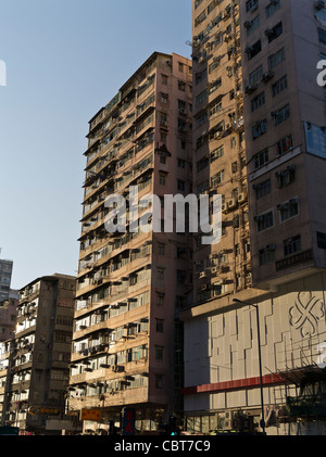 dh  MONG KOK HONG KONG Old skyscraper residential high rise flats flat housing Stock Photo