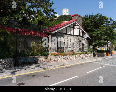 dh  VICTORIA PEAK HONG KONG Peak Look Out restaurant building cafe Stock Photo