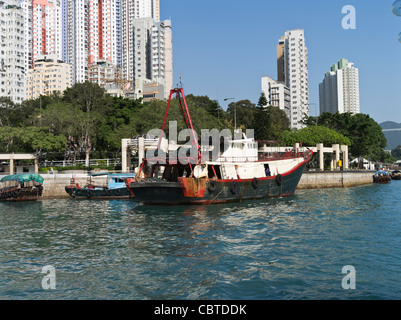 dh Aberdeen Harbour ABERDEEN HONG KONG Fishing junk in Aberdeen harbour anchorage chinese boats Stock Photo