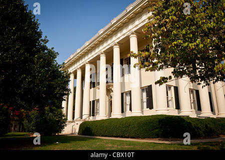 Woodruff House a Greek Revival Mansion built in 1836 in Macon, GA. The house also known as the Cowles-Bond House is owned by Mer Stock Photo