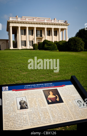 Woodruff House a Greek Revival Mansion built in 1836 in Macon, GA. The house also known as the Cowles-Bond House is owned by Mer Stock Photo