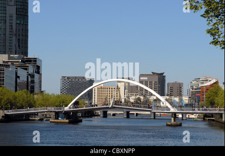 Yarra footbridge linking Southbank to the Central Business District of Melbourne, Victoria, Australia Stock Photo