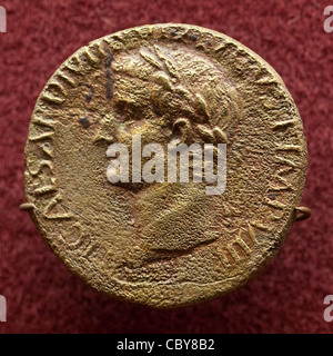 Ancient Roman Aurei coin depicting Roman emperor Tiberius Sempronius Gracchus Stock Photo