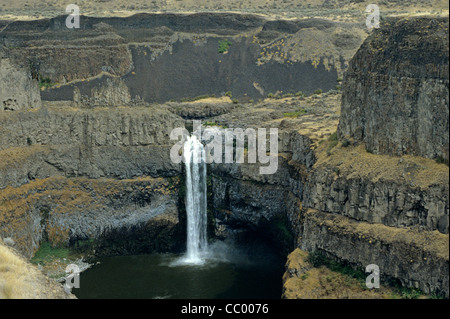 Palouse Falls has a height of 198 feet with high water flow in spring and early summer. Stock Photo